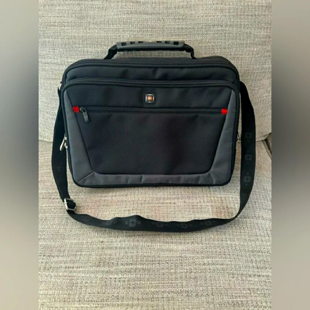 Wenger Swiss Gear Laptop‎ Messenger Carrying Crossbody Case Bag Travel